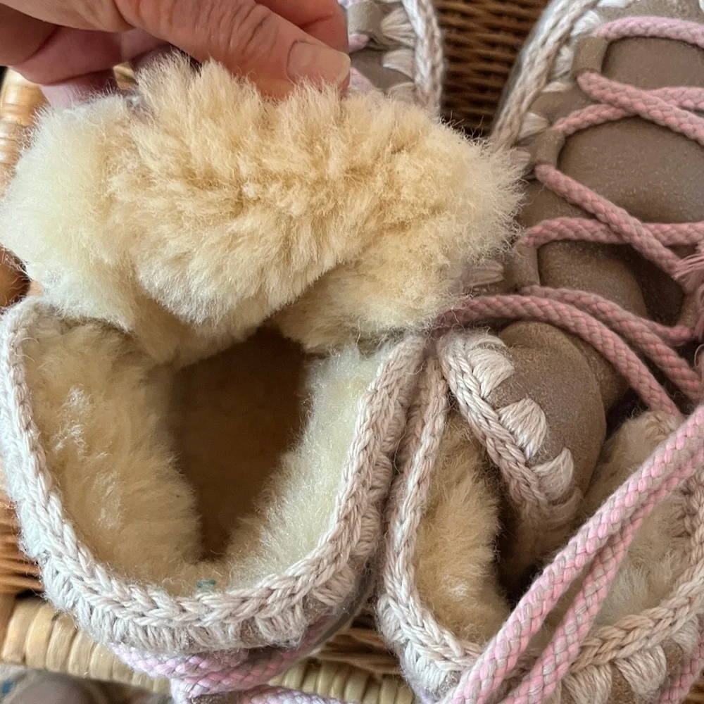 MOU Trainer Scoubidou Lace Size EU 38 or 7 US NWT